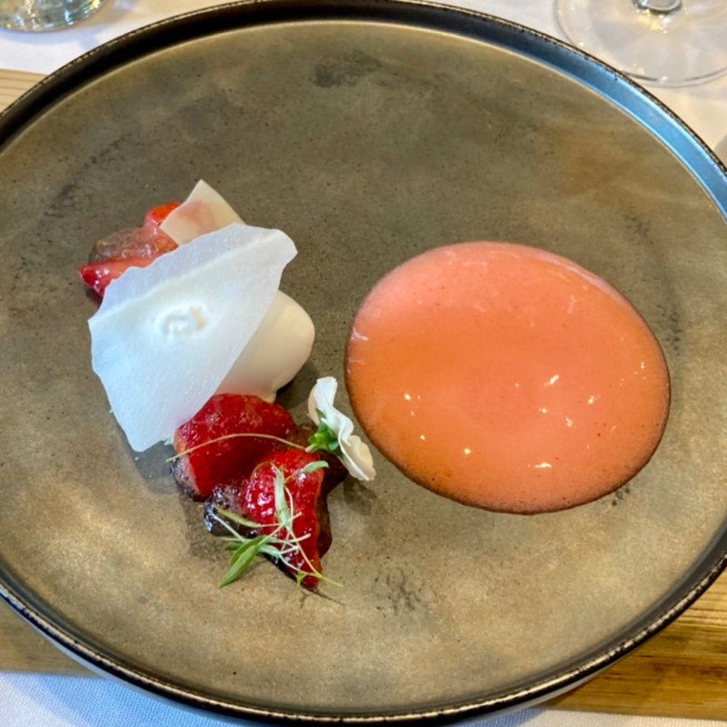 苺の泡　ローズの香り(THE GARDEN ORIENTAL OSAKA )