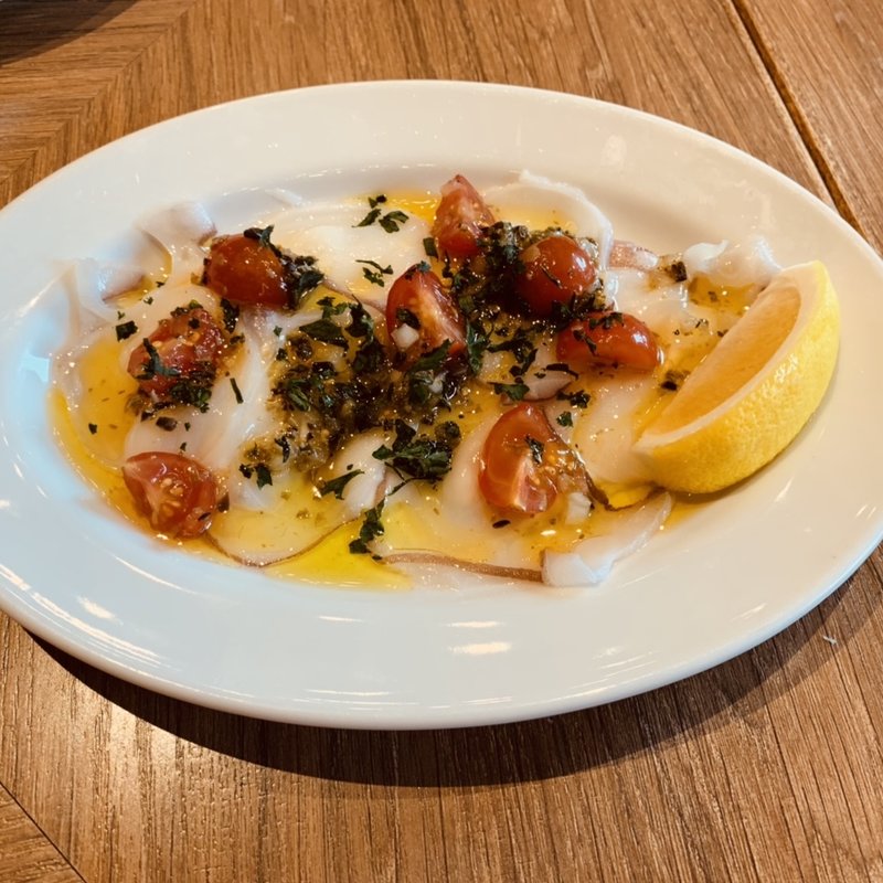 北海道産タコのカルパッチョ　マッシュポテトソース(北海道イタリアン ミアボッカ さいたま新都心店)