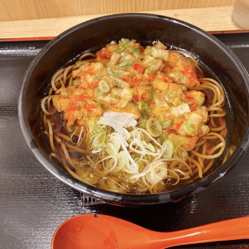 いろどり野菜のかき揚げそば(よもだそば 銀座店)