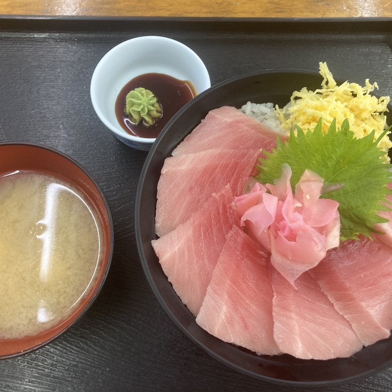まぐろ中トロ丼(小川港魚河岸食堂 （こがわこううおがししょくどう）)