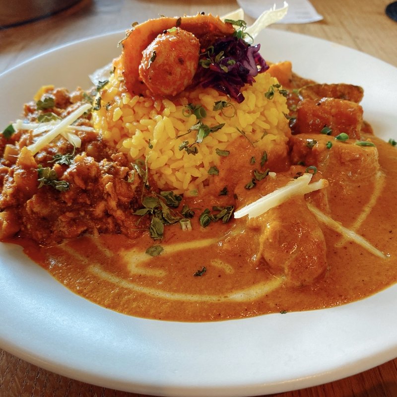 3種がけ（キーマ&バターチキン&南インドやさい）(カレーラボラトリー 笑夢 かわまちてらす店)