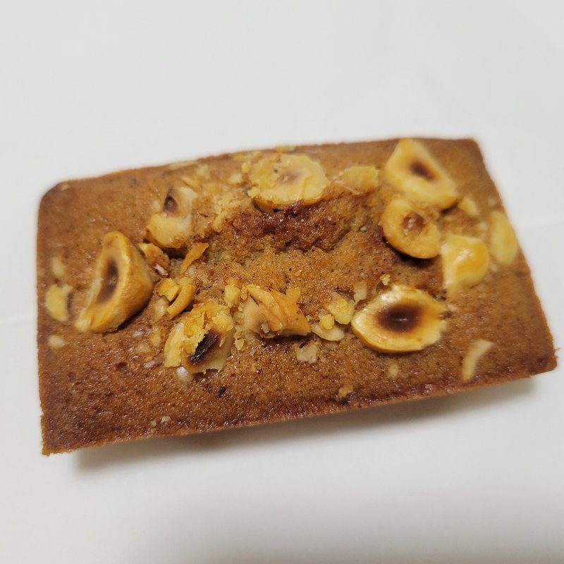 フィナンシェ　ヘーゼルナッツ(シトロン)