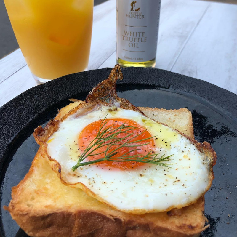 目玉焼きぱん(コーヒー＆トースト)