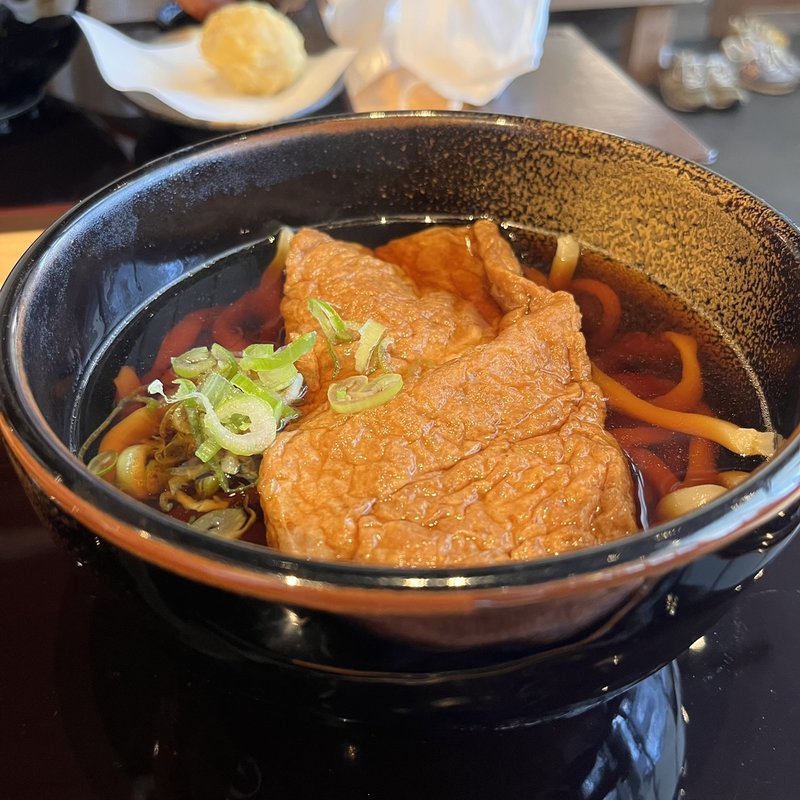 きつねうどん(手打ちうどん　さわいち)