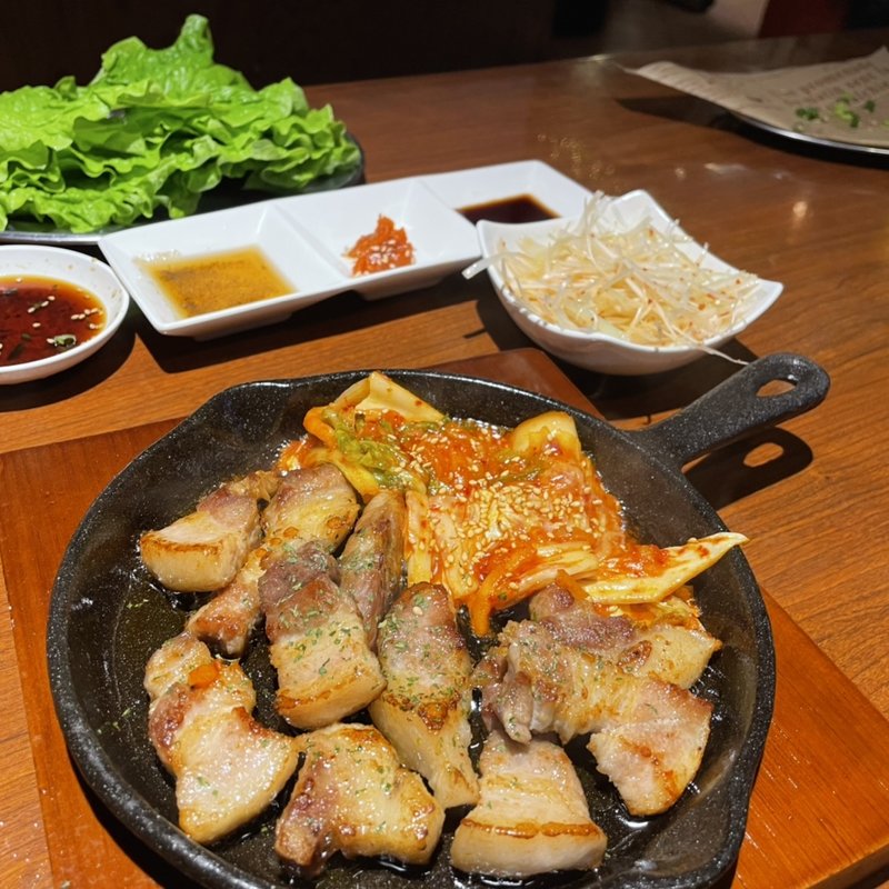 サムギョプサル(本場韓国屋台 マショランド川越店（마셔랜드 포장마차 ))