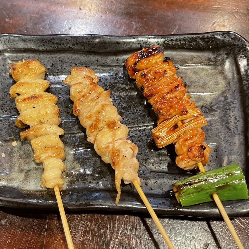 かわ、せせり、ねぎま(とりめがね)