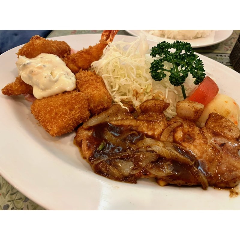 ミックスフライランチ(グリル一平元町店 )