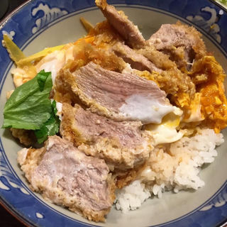 ヒレ丼(とんかつ やまいち )