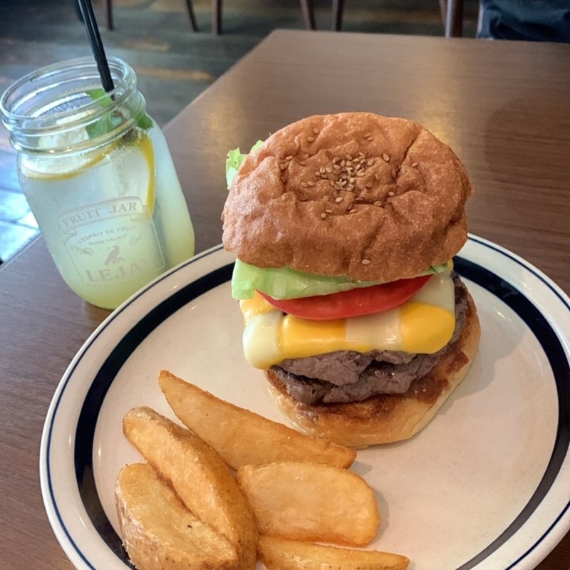 チーズアンドチーズバーガー(Hamburger & Cafe BAYSIDE BASE)