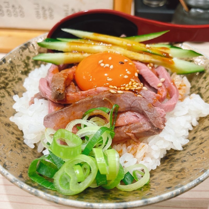 牛ユッケの(ラーメン専科 竹末食堂)