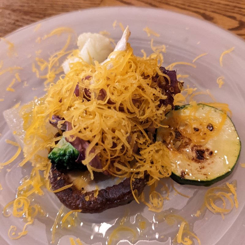 本日のお野菜とミモレットチーズ(フレンチ割烹　Kamenote)