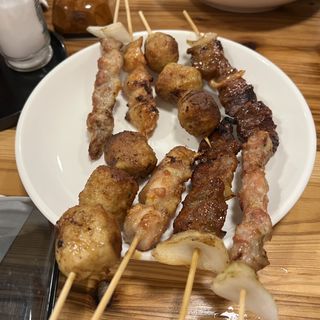 (焼鳥屋有吉)