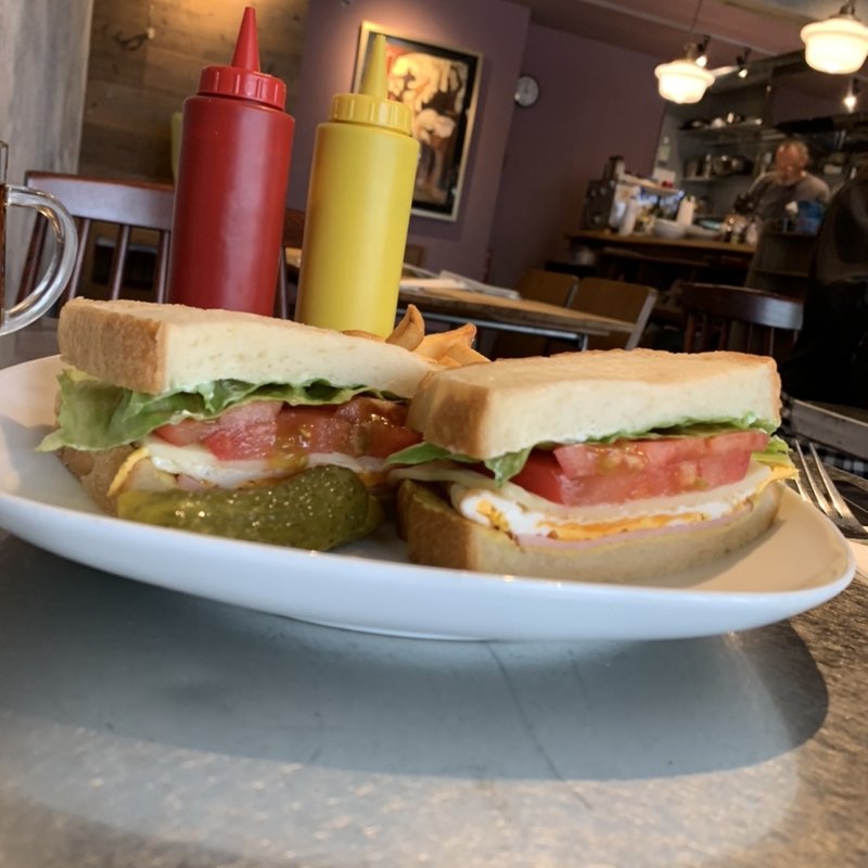 ハムエッグ　ハヴァルティチーズ　サンドイッチ(ドリンクセット)(John's Kitchen)