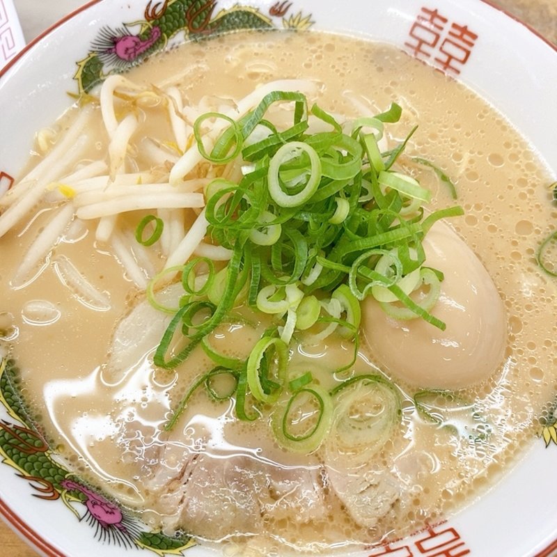 味玉ラーメン(博多金龍)