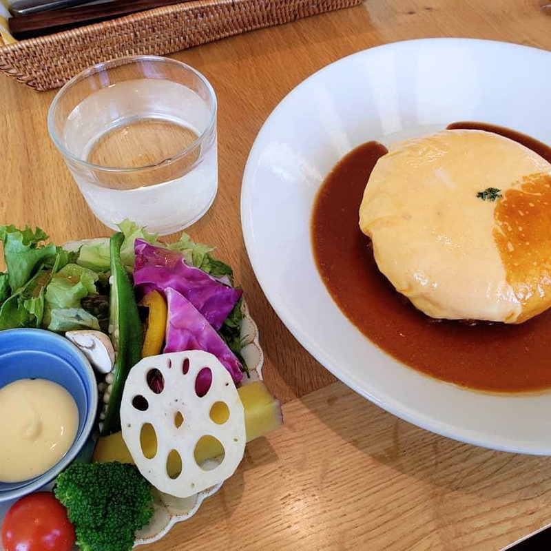 ふわふわたまごのオムライス(レシピヲ)