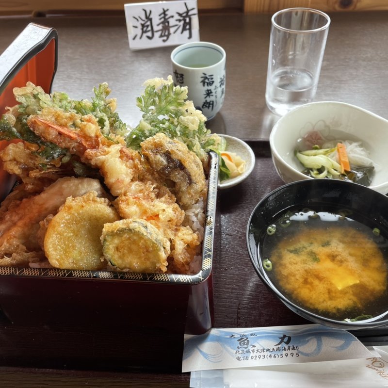 おまかせ天丼(大浜丸 魚力 （おおはままる・うおりき）)