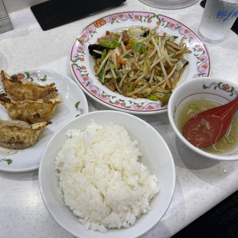 野菜炒め・にんにくゼロ餃子（ジャストサイズ）・ライス（中）(餃子の王将 栄店)