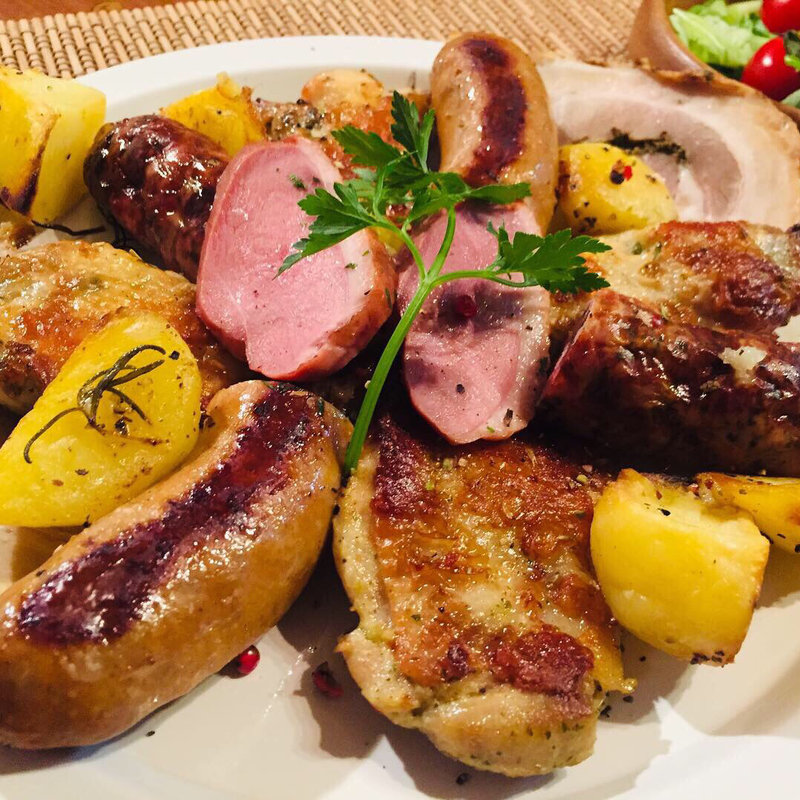 ビゴーテ肉盛りセット(ビゴーテ)