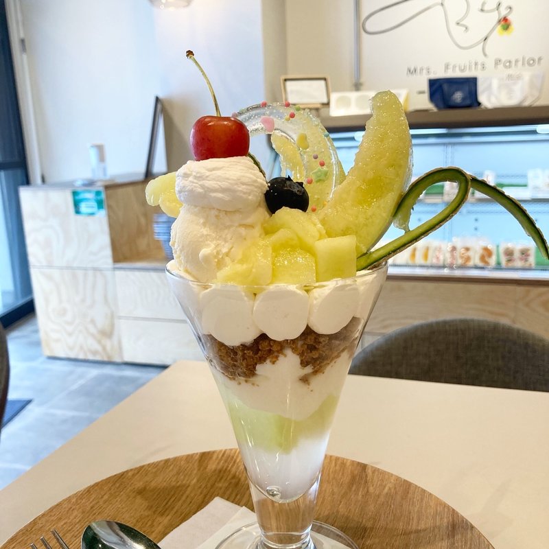初夏のメロンパフェ(Mrs. Fruits Parlor SUN)