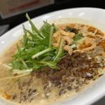 坦々麺(四川担担麺 阿吽 キッテグランシェ店)