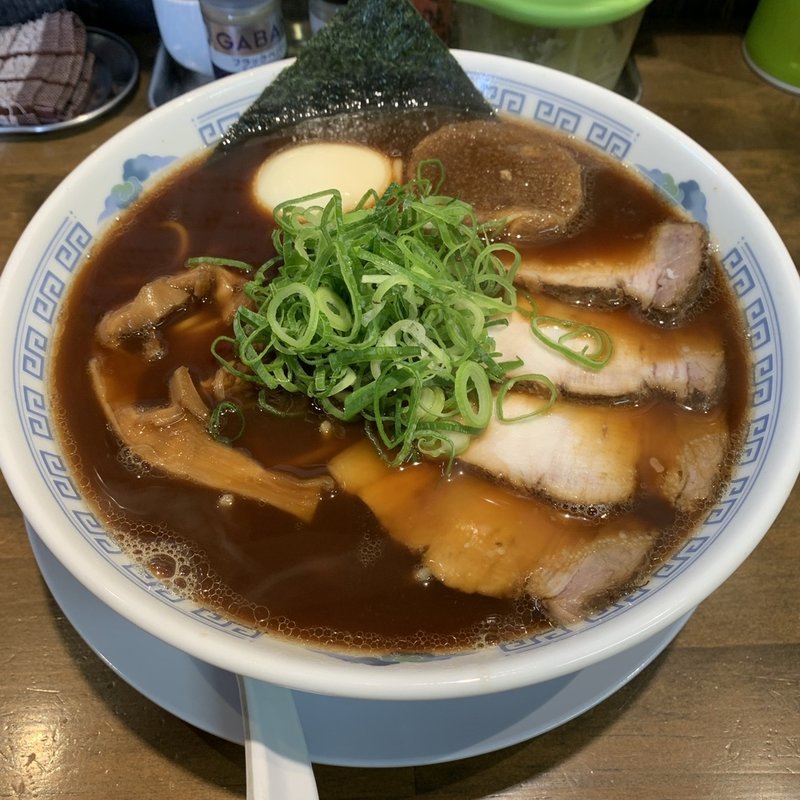 こく煮干し中華(中華そば まる井)