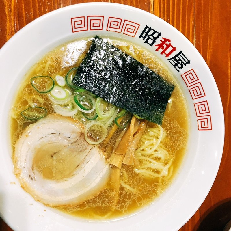 醤油らーめんのこってり細麺(らーめん昭和屋 )