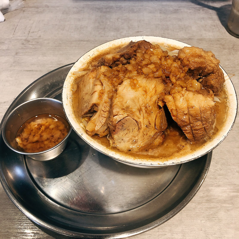 ブタラーメン(ラーメン軍団 歴史を刻め 天理街道)