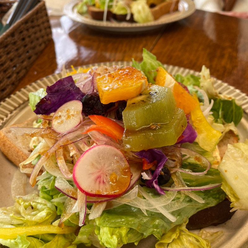 (花と果樹の東山ガーデン)