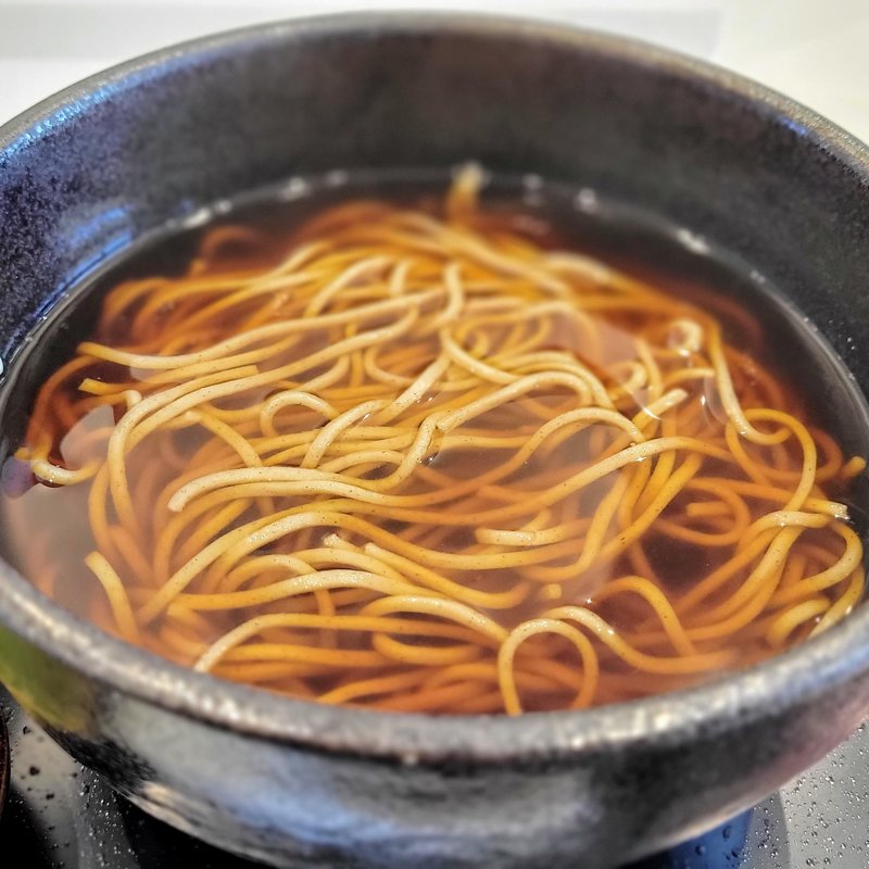 ミニチャーシュー丼そばセット(あいロード夕日の丘 )