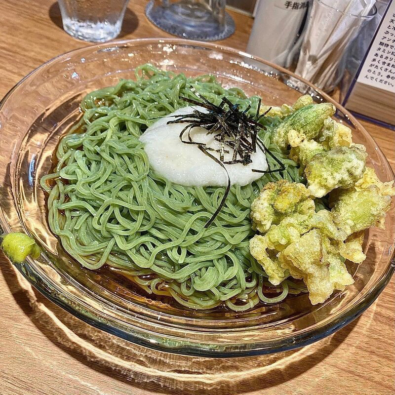 ふきのとうの天ぷらとトロロのぶっかけ鶏Soba(鶏Soba Toraや)