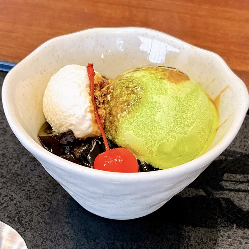 黒糖ゼリーと和三盆ムースのパフェ(藍屋 大井店)