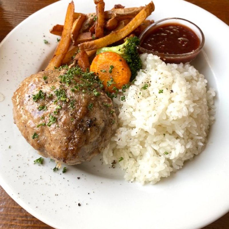 特製！粗挽きローストハンバーグ＆ライスorパン(bakuro COMMON バクロ コモン)