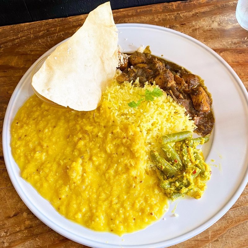 ポークランチ(アユボワン！ （Ayubovan!）)