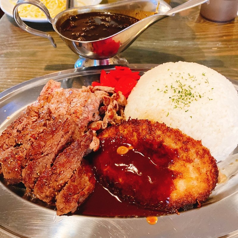 男気爆肉カレープレート(1ポンドのハンバーグステーキタケル)