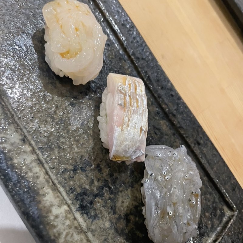 しらす・たちうお・しらえび(鮨　弥栄)