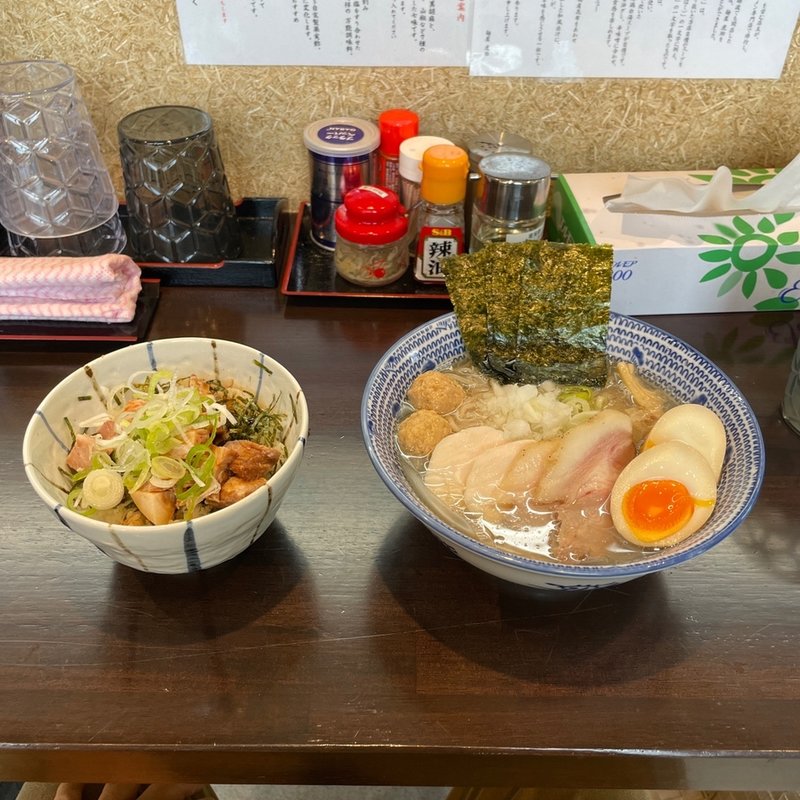 (麺屋琥珀)