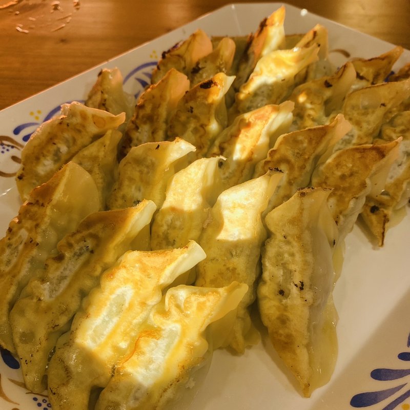 餃子5種盛り(宇都宮餃子館 東口駅前イベント広場店 おみやげ館)