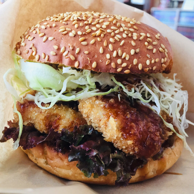 ひれかつバーガー 単品(ハッピートーク )