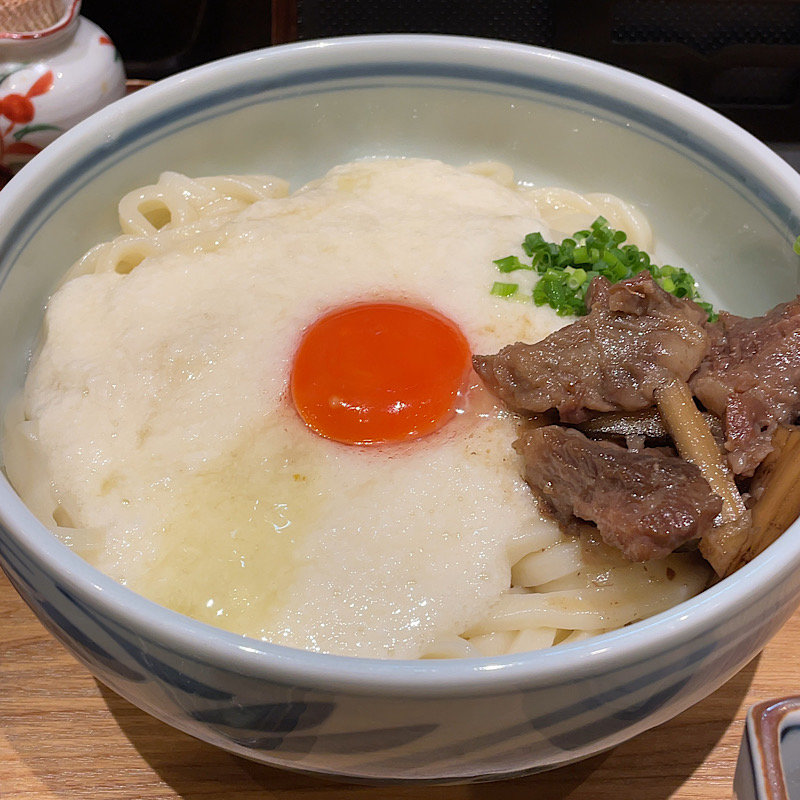牛すじ入りとろろうどん(うどん棒 大阪本店 )