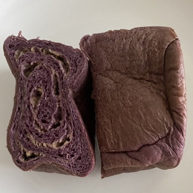 ミニ食パン〜紫芋〜(ツキノベーカリー)