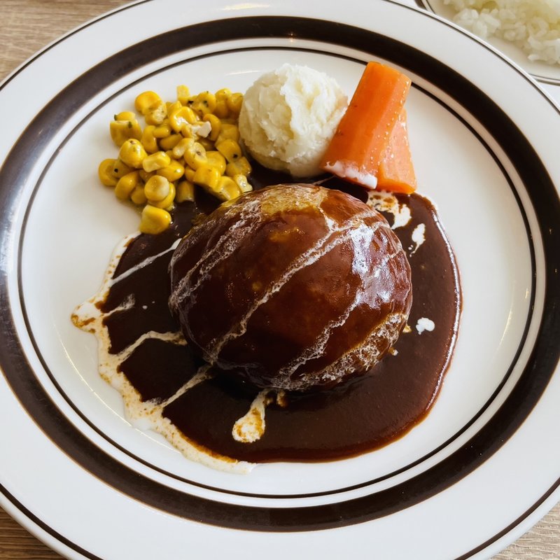 デミグラスハンバーグステーキ(キッチン 大宮 MARK IS みなとみらい店 )