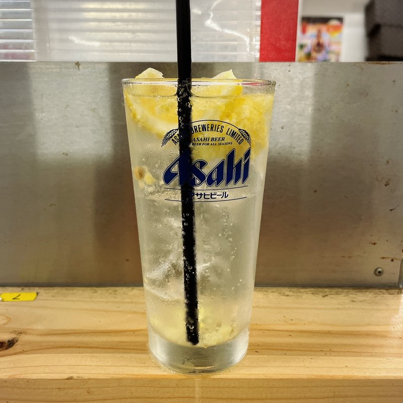 はじめレモンサワー(もつ焼き はじめ)