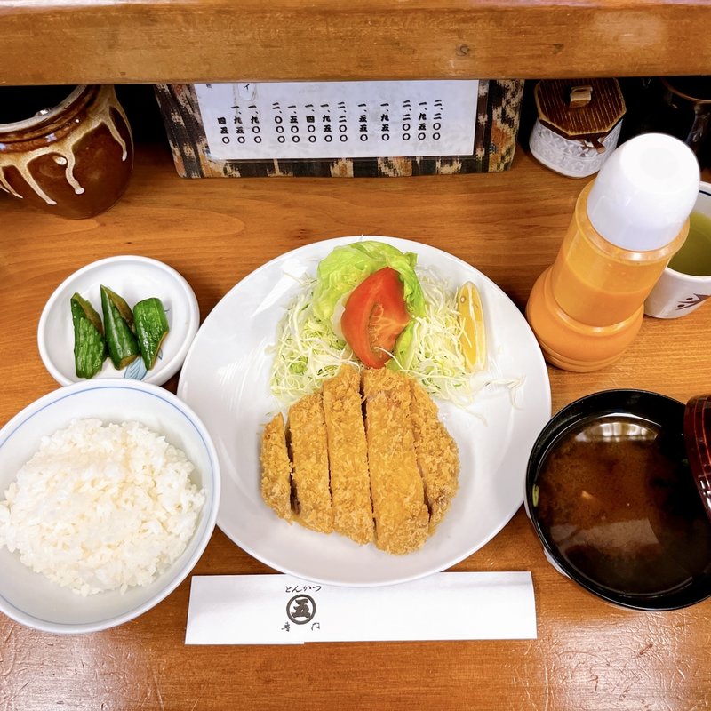 セットメニュー ご飯、赤出汁、お漬物(丸五 （まるご）)