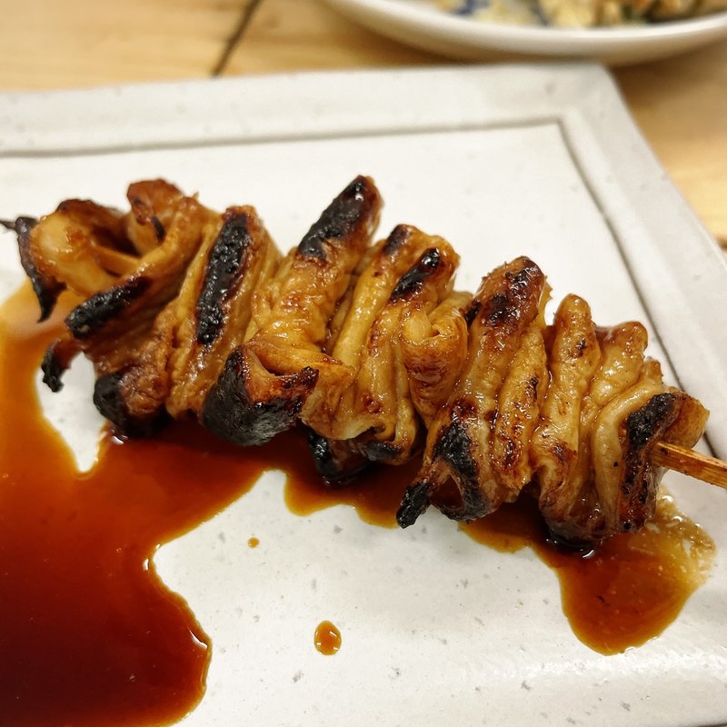 しろ(もつ焼き はじめ)