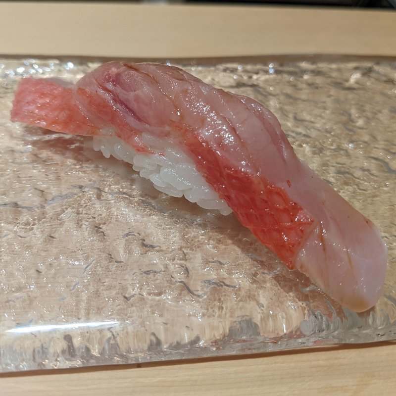 勝浦産金目鯛(鮨 しづめ)