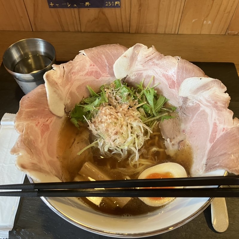 特製鰹出汁醤油ラーメン(醤油らーめん ピース)