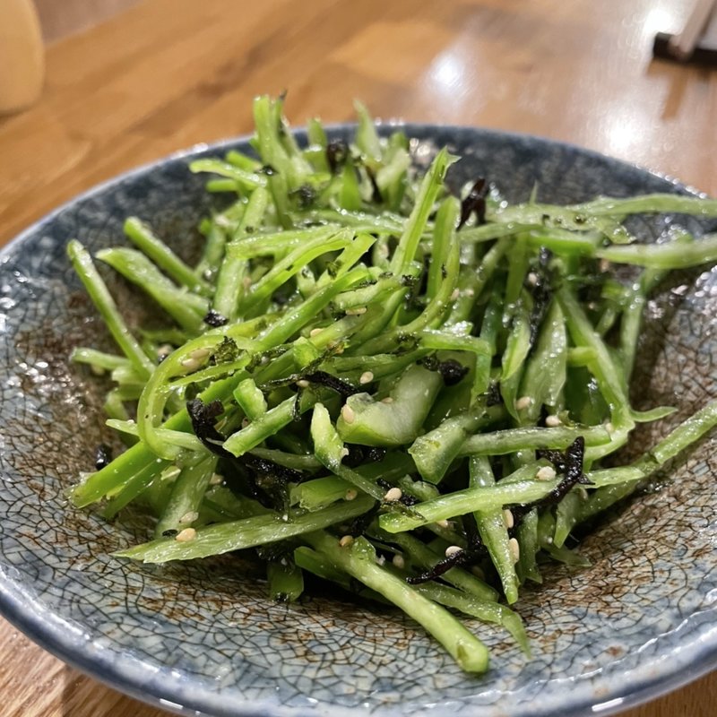 ピーマンと昆布サラダ(サケトメシ 百春)