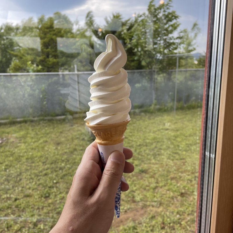 ミルクソフト(余市ワイナリーレストラン （ヨイチワイナリーレストラン）)