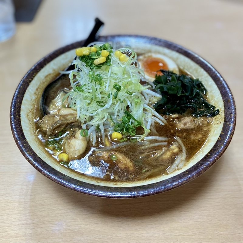 牡蠣濃厚黒みそらーめん(北海道らーめん 北の恵み)