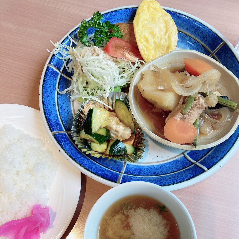 日替わりランチ（肉じゃがとサラダ）(路花 )